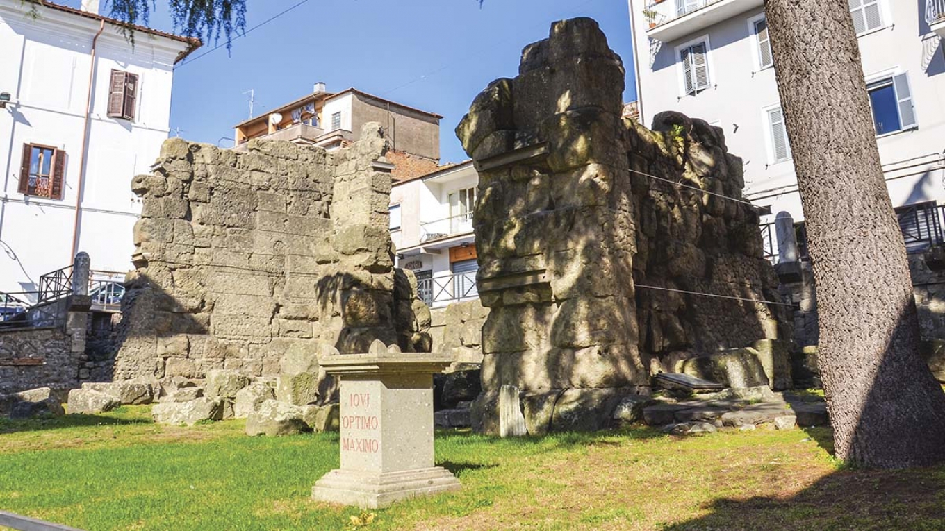 Porta Pretoria ad Albano Laziale